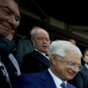 Le président de l'Assemblée nationale Claude Bartolone, le prince Albert II de Monaco, la première dame Brigitte Macron (Trogneux) et son mari le président de la République Emmanuel Macron - Finale du Top 14, ASM Clermont contre le RC Toulon au Stade de France à Saint-Denis, , France, le 4 juin 2017. ASM Clermont remporte le match contre RC Toulon 22-16. © Agence/Bestimage