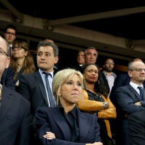 Le prince Albert II de Monaco, la première dame Brigitte Macron (Trogneux), son mari le président de la République Emmanuel Macron et le président de la Fédération française de Rugby à XV (FFR) Bernard Laporte - Finale du Top 14, ASM Clermont contre le RC Toulon au Stade de France à Saint-Denis, le 4 juin 2017. ASM Clermont remporte le match contre RC Toulon 22-16. © Agence/Bestimage