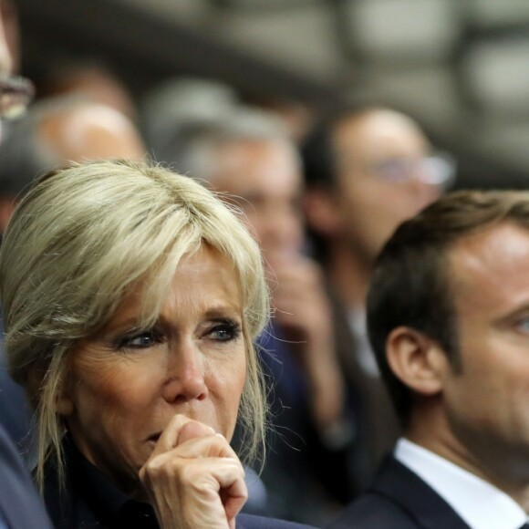 Le président de l'Assemblée nationale Claude Bartolone, le prince Albert II de Monaco, la première dame Brigitte Macron (Trogneux), son mari le président de la République Emmanuel Macron et le président de la Fédération française de Rugby à XV (FFR) Bernard Laporte - Finale du Top 14, ASM Clermont contre le RC Toulon au Stade de France à Saint-Denis, le 4 juin 2017. ASM Clermont remporte le match contre RC Toulon 22-16. © Dominique Jacovides/Bestimage
