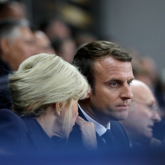 La première dame Brigitte Macron (Trogneux) et son mari le président de la République Emmanuel Macron - Finale du Top 14, ASM Clermont contre le RC Toulon au Stade de France à Saint-Denis, Seine Saint-Denis (banlieus de Paris), France, le 4 juin 2017. ASM Clermont remporte le match contre RC Toulon 22-16. © Dominique Jacovides/Bestimage