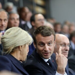 La première dame Brigitte Macron (Trogneux) et son mari le président de la République Emmanuel Macron - Finale du Top 14, ASM Clermont contre le RC Toulon au Stade de France à Saint-Denis, Seine Saint-Denis (banlieus de Paris), France, le 4 juin 2017. ASM Clermont remporte le match contre RC Toulon 22-16. © Dominique Jacovides/Bestimage