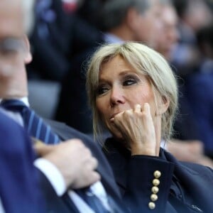 La première dame Brigitte Macron (Trogneux) - Finale du Top 14, ASM Clermont contre le RC Toulon au Stade de France à Saint-Denis, Seine Saint-Denis (banlieus de Paris), France, le 4 juin 2017. ASM Clermont remporte le match contre RC Toulon 22-16. © Dominique Jacovides/Bestimage