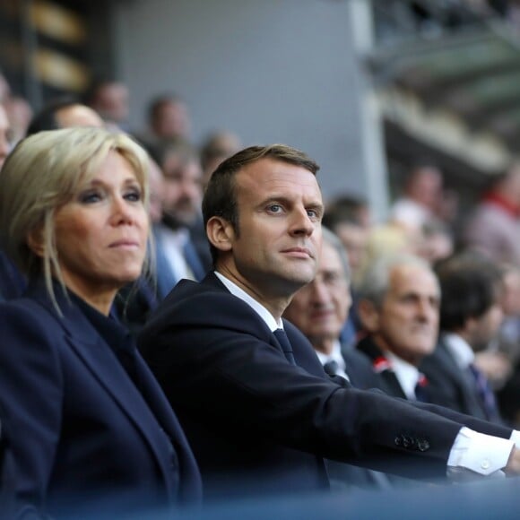 La première dame Brigitte Macron (Trogneux) et son mari le président de la République Emmanuel Macron - Finale du Top 14, ASM Clermont contre le RC Toulon au Stade de France à Saint-Denis, Seine Saint-Denis (banlieus de Paris), France, le 4 juin 2017. ASM Clermont remporte le match contre RC Toulon 22-16. © Dominique Jacovides/Bestimage