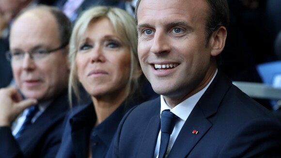 Emmanuel et Brigitte Macron complices pour une soirée sportive avec Chabal