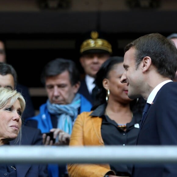 La première dame Brigitte Macron (Trogneux) et son mari le président de la République Emmanuel Macron - Finale du Top 14, ASM Clermont contre le RC Toulon au Stade de France à Saint-Denis, Seine Saint-Denis (banlieus de Paris), France, le 4 juin 2017. ASM Clermont remporte le match contre RC Toulon 22-16. © Dominique Jacovides/Bestimage