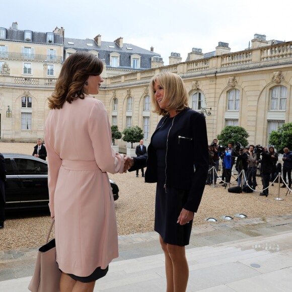 Départ de la princesse Mary de Danemark après sa visite au Palais de l'Elysée à Paris, reçue par la première dame Brigitte Macron (Trogneux), le 6 juin 2017. © Sébastien Valiela/Bestimage