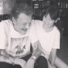 Johnny Hallyday et sa fille Joy partageant un moment complice avant le lancement de la tournée des Vieilles Canailles, le 10 juin 2017