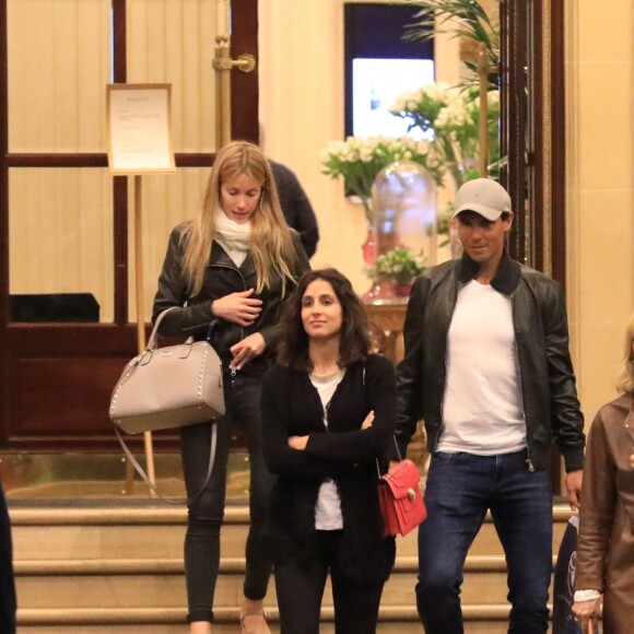 Exclusif - Rafael Nadal va dîner au restaurant de l'hôtel Intercontinental pour son anniversaire (31 ans) avec ses parents Sebastian Nadal et Ana Maria Perera, sa soeur Maria Isabel Nadal et sa compagne Xisca. Paris, le 3 juin 2017.