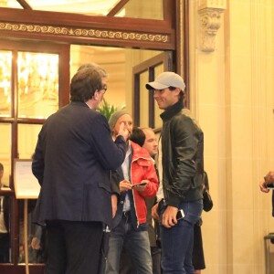 Exclusif - Rafael Nadal va dîner au restaurant de l'hôtel Intercontinental pour son anniversaire (31 ans) avec ses parents Sebastian Nadal et Ana Maria Perera, sa soeur Maria Isabel Nadal et sa compagne Xisca. Paris, le 3 juin 2017.