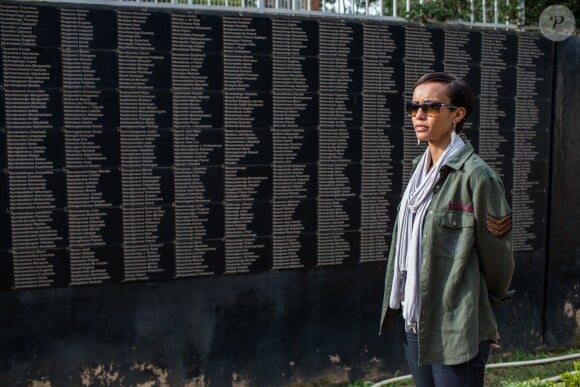 Exclusif - Jour 4. Sonia Rolland visite le Memorial du genocide a Kigali. Le 1er decembre 2012 au Rwanda.