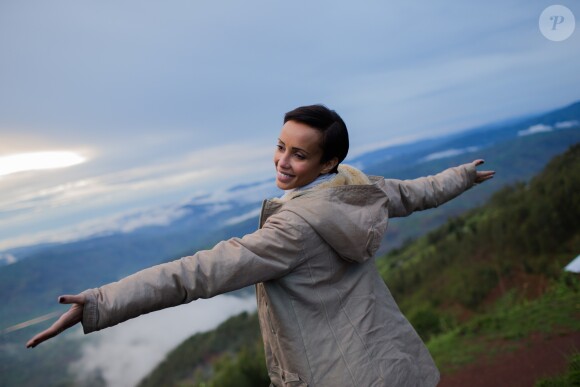 Exclusif - Jour 2. Pour finir la journee, Sonia Rolland s'est rendue sur les hauteurs de Kigali pour observer le magnifique point de vue. Le 28 novembre 2012 au Rwanda28/11/2012 - 