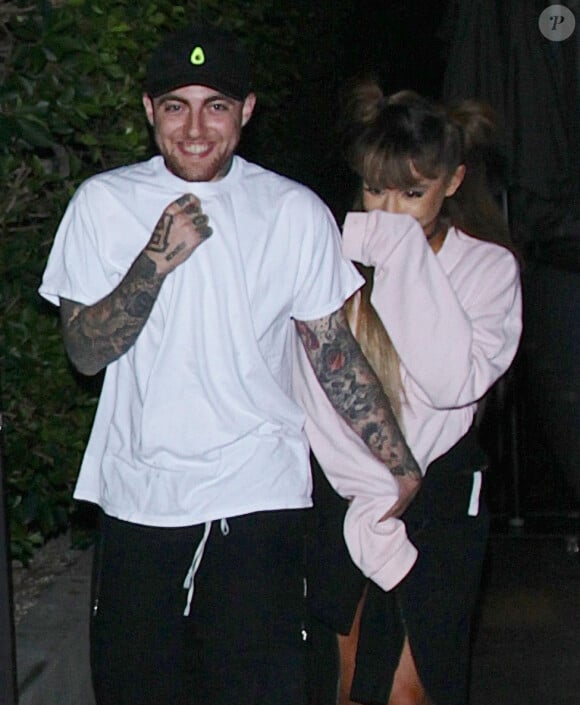 Exclusif - Ariana Grande et le rappeur Mac Miller roucoulent d'amour lors d’une sortie en couple à Los Angeles. Le 1er septembre 2016