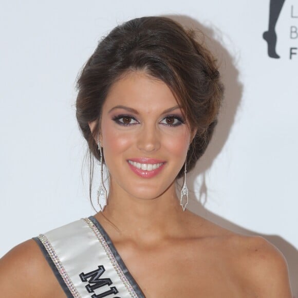 Iris Mittenaere (Miss Univers 2017) - Gala de charité au profit de l'association "Les Bonnes fées" à l'hôtel d'Evreux, Place Vendôme à Paris, le 20 mars 2017. © CVS/Bestimage