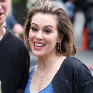 Alyssa Milano sur le tournage de son nouveau film ''Little Italy'' à Toronto, le 12 juin 2017.