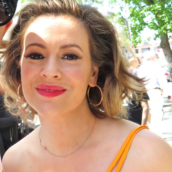 Alyssa Milano sur le tournage de son nouveau film ''Little Italy'' à Toronto, le 12 juin 2017.