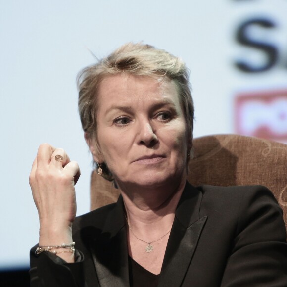 Elise Lucet au débat "Les combats du journalisme", organisé par Reporters sans Frontières, à l'occasion de la Journée mondiale de la Liberté de la Presse au Théâtre du Rond-Point à Paris. Le 2 mai 2016 © Stéphane Lemouton / Bestimage