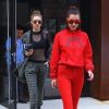 Gigi Hadid sort de son appartement avec sa sœur Bella Hadid à New York, le 4 mai 2017  Gigi and Bella Hadid are seen leaving Gigi's apartment together in New York, on May 4th 201704/05/2017 - New York