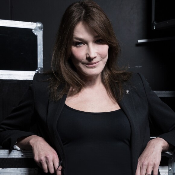 Carla Bruni-Sarkozy - Studio - Enregistrement de l'émission MerciBrassens dans les studios de La Plaine Saint-Denis le 31 janvier 2017. L'émission sera diffusée sur France 2 le samedi 18 février en prime time. © Cyril Moreau / Bestimage