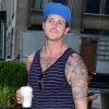 Cameron Douglas à la sortie d'un Starbucks à New York, le 13 juin 2017.