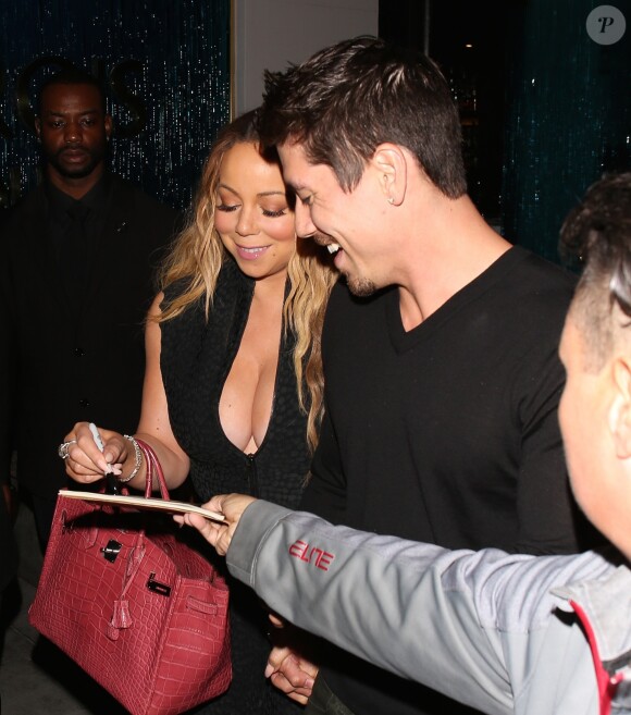 Mariah Carey et son compagnon Bryan Tanaka quittent le restaurant Mastro's Steakhouse à Beverly Hills le 2 juin 2017.