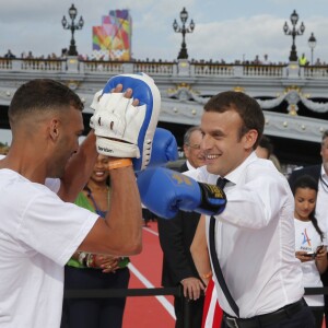 Le président de la République française Emmanuel Macron soutient la candidature de Paris pour l'organisation des Jeux olympiques de 2024 à Paris, France, le 24 juin 2017. © Jean-Paul Pelissier/Pool/Bestimage