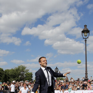 Le président de la République française Emmanuel Macron soutient la candidature de Paris pour l'organisation des Jeux olympiques de 2024 à Paris, France, le 24 juin 2017. © Jean-Paul Pelissier/Pool/Bestimage