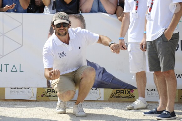 Patrick Bruel lors du tournoi de pétanque "Grand Prix des Personnalités" à L'Isle-sur-la-Sorgue le 24 juin 2017 © Eric Etten / Bestimage
