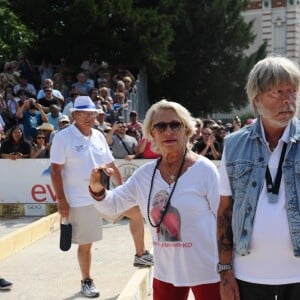 Véronique de Villèle et Renaud - Tournoi de pétanque "Grand Prix des Personnalités" à L'Isle-sur-la-Sorgue le 24 juin 2017 © Eric Etten / Bestimage