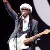 Nile Rodgers et son groupe Chic sur la scène du Glastonbury Festival le 25 juin 2017.