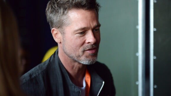 Brad Pitt s'éclate à Glastonbury : Un rapprochement avec Sienna Miller ?