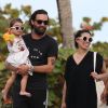 Exclusif - Ally Hilfiger passe une belle journée ensoleillée avec son mari Steve Hash et sa fille Harley à Miami. Ally passe des vacances en famille à l'hôtel The Raleigh, magnifique endroit redécoré et acheté par son père T. Hilfiger. Ally fait des selfies avec sa fille. Le 14 mars 2017 © CPA/Bestimage
