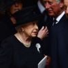 La reine Elizabeth II et le prince Charles aux obsèques de Patricia Katchbull, 2e comtesse Mountbatten de Burma, le 27 juin 2017 en l'église Saint-Paul de Knightsbridge, à Londres.