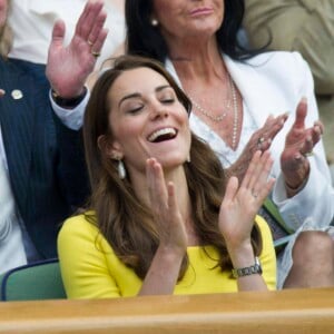 Kate Middleton, duchesse de Cambridge, dans les tribunes du tournoi de Wimbledon à Londres, le 7 juillet 2016.