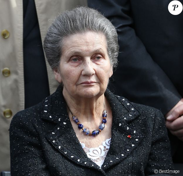 Simone Veil  Mort à 89 ans de l'ancienne ministre et icône politique