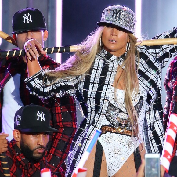 Jennifer Lopez en pleine répétition pour son concert du 4 juillet prochain dans les rues de New york, le 30 juin 2017