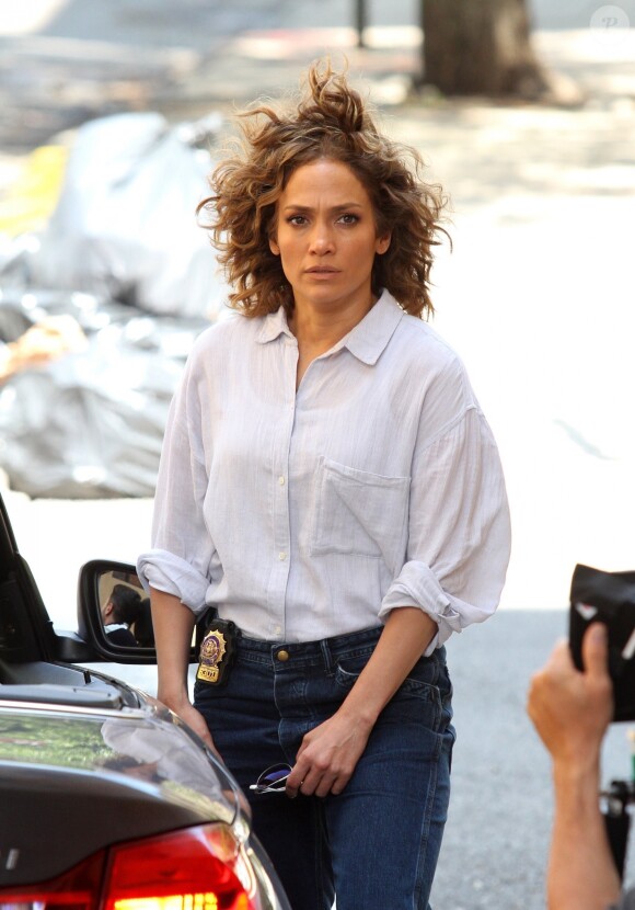 Jennifer Lopez sur le tournage de la série Shades Of Blue à New York, le 19 juin 2017.