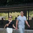 Semi-Exclusif - Jennifer Lopez et son compagnon Alex Rodriguez sont allés déguster une glace chez Berthillon sur l'île Saint-Louis à Paris le 18 juin 2017