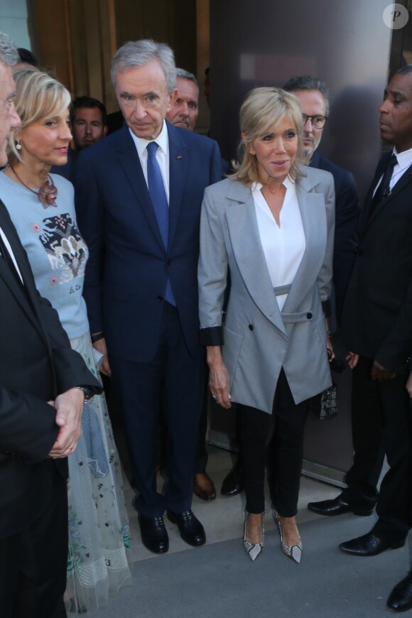 Bernard Arnault et sa femme Hélène Mercier-Arnault, Brigitte Macron (Trogneux) - Sortie du vernissage de l'exposition ''Christian Dior, couturier du rêve'' pour les 70 ans de la maison Christian Dior au Musée des Arts Décoratifs à Paris, le 3 juillet 2017. © CVS/Veeren/Bestimage