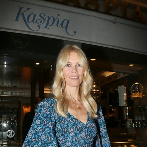 Claudia Schiffer - Dîner "The Row" organisé par les soeurs Ashley et Mary-Kate Olsen au Caviar Kaspia à Paris le 3 juillet 2017.
