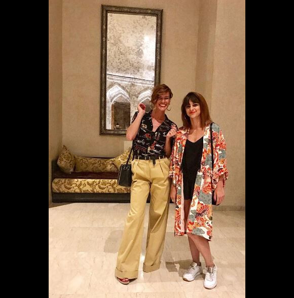 Fauve Hautot et sa soeur Calliope ensemble au Maroc pour assister au Marrakech du rire.