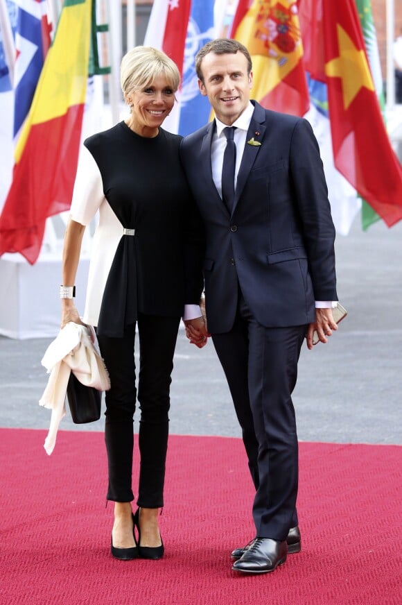 Le président français Emmanuel Macron et sa femme Brigitte Macron arrivent au concert de la Neuvième Symphonie de Beethoven à l'Elbphilharmonie de Hamburg, Allemagne, le 7 juillet 2017. © Future-Image/Zuma Press/Bestimage