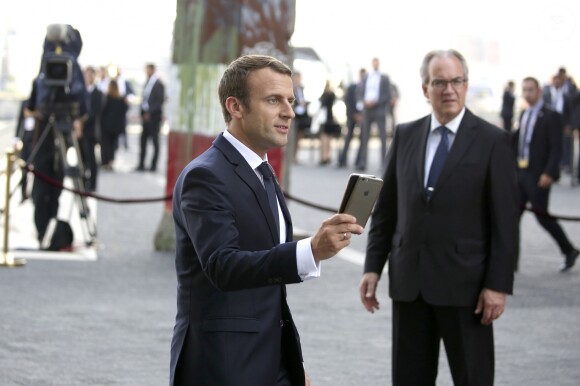 Le président français Emmanuel Macron arrive au concert de la Neuvième Symphonie de Beethoven à l'Elbphilharmonie de Hamburg, Allemagne, le 7 juillet 2017. © Future-Image/Zuma Press/Bestimage