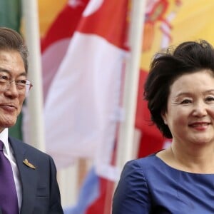 Moon Jae-in et sa femme Kim Jeong-suk arrivent au concert de la Neuvième Symphonie de Beethoven à l'Elbphilharmonie de Hamburg, Allemagne, le 7 juillet 2017. © Future-Image/Zuma Press/Bestimage