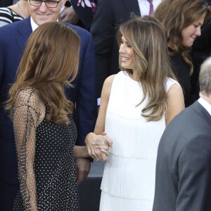 Melania Trump et Juliana Awada - Photo de famille des participants du sommet du G20 et de leurs conjoints avant un concert à l'Elbphilharmonie à Hambourg, Allemagne, le 7 juillet 2017. © Ludovic Marin/Pool/Bestimage