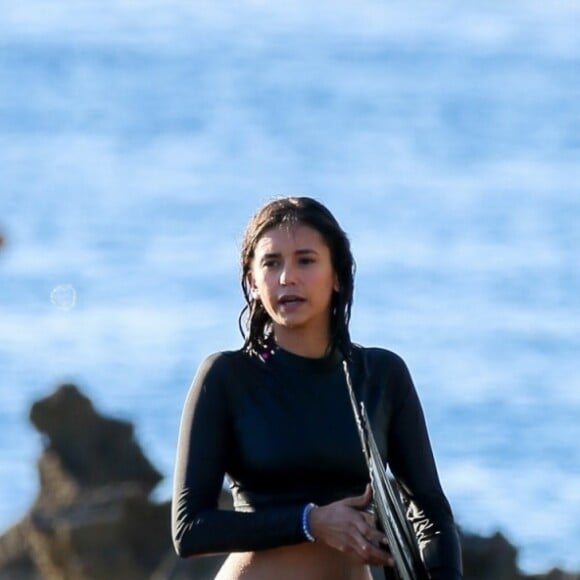 Nina Dobrev en vacances à Honolulu, Hawaï, Etats-Unis, le 21 juin 2017.