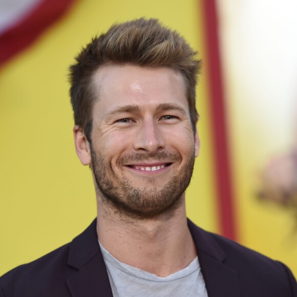 Glen Powell à la première de Sausage Party au théâtre Regency Village à Westwood, le 9 août 2016