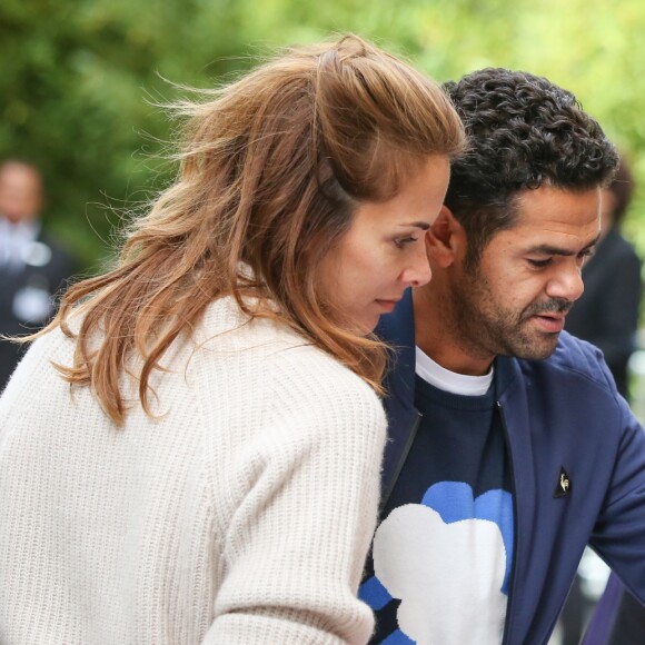 Jamel Debbouze et sa femme Mélissa Theuriau - J.M Weston organise un vide grenier caritatif au profit de l'association "CéKeDuBonheur", association présidée par Hélène Sy et qui déploie toute son énergie afin d'améliorer la qualité de vie des enfants et adolescents hospitalisés. De nombreux artistes ont répondu présent une fois de plus à l'appel de l'association, le 2 octobre 2016 à Paris. © Cyril Moreau/Bestimage