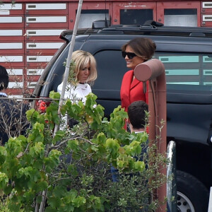 Brigitte Macron et Mélania Trump vont prendre un bateau pour faire une promenade sur la Seine à Paris, le 13 juillet 2014.