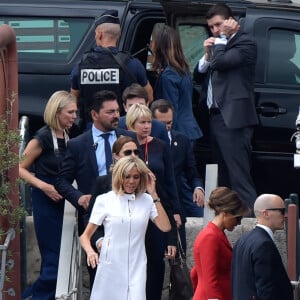 Brigitte Macron et Mélania Trump vont prendre un bateau pour faire une promenade sur la Seine à Paris, le 13 juillet 2014.