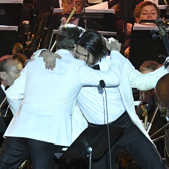 Exclusif - Renaud Capuçon et Gautier Capuçon - Grand concert de l'Orchestre National de France au Champs de Mars présenté par S. Bern sur France 2 pour célébrer la Fête Nationale à Paris le 14 juillet 2017 © Giancarlo Gorassini / Pierre Perusseau / Veeren / Bestimage